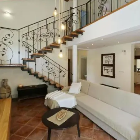 Holiday home Mirta