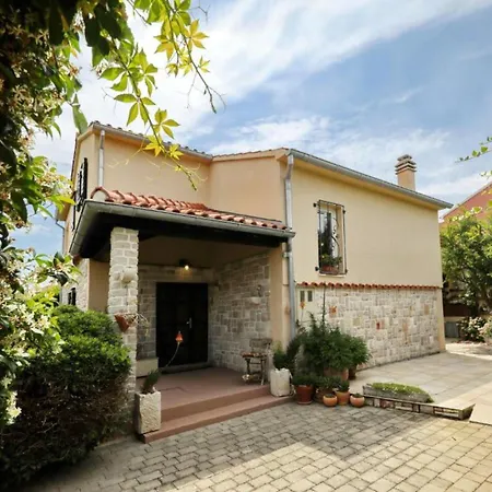 Mirta Ferienhaus *